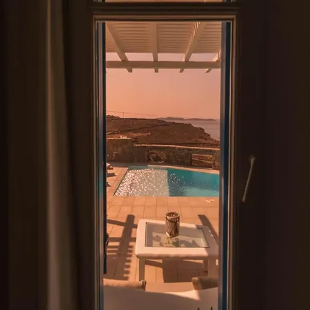 Mykonos For 8 With Pool *